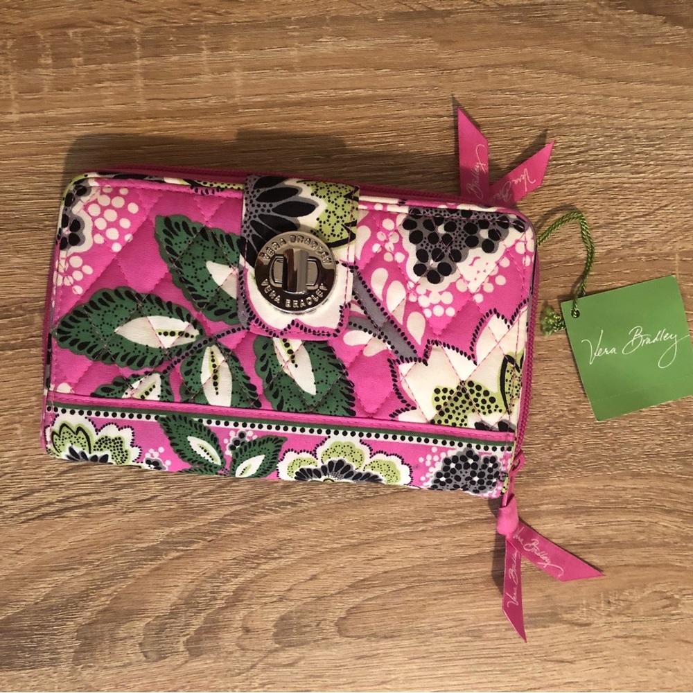 Vera Bradley Turn Lock Wallet in Priscilla Pink NEW